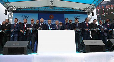 Ankara-Sivas Yükse Hızlı Treni Kırıkkale'de coşkuyla karşılandı