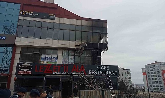 Ankara'da korkutan AVM yangını
