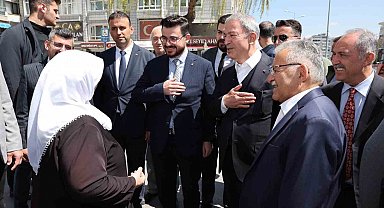 Bakan Akar ile Başkan Büyükkılıç'tan esnaf ziyareti