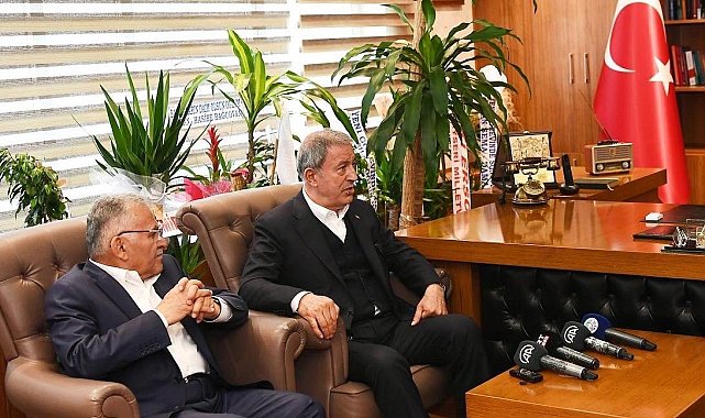Bakan Akar: "Bölgede Türkiye'nin yer almadığı hiçbir denklem çözüme ulaşmaz"