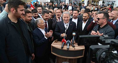 Bakan Akar: "Büyük ve Güçlü Türkiye İçin Hep Beraber Çalışıyoruz"