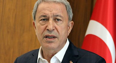 Bakan Akar: "Mehmetçik, son üç günde Irak ve Suriye'nin kuzeyinde 18 teröristi etkisiz hale getirdi"