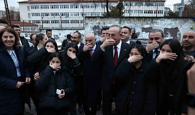 Bakan Çavuşoğlu'nun katılımıyla hem iftar hem gençlik buluşması