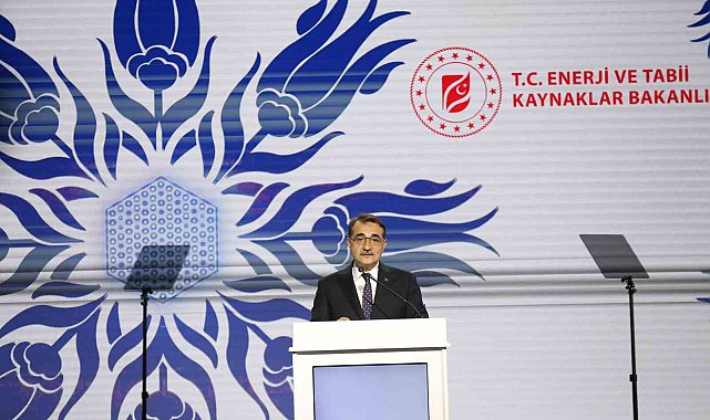 Bakan Dönmez: "35 milyon ton karbon salımının önüne geçmiş olacağız"