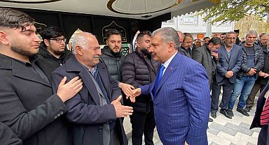 Bakan Koca halasının oğlunun cenazesine katıldı