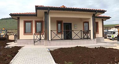 Bakan Kurum: "Devletimiz çifte bayram yaşatıyor, çok zor günler geçirdik ama birlikte el ele atlatıyoruz, atlatacağız"