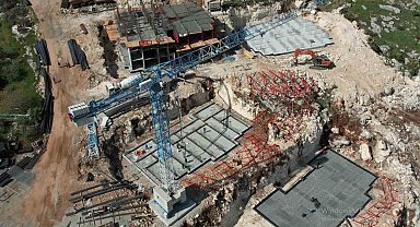 Bakan Kurum: "Hatay Altınözü'ndeki afet konutları hızla yükseliyor, bina inşaatında ikinci kat göründü"