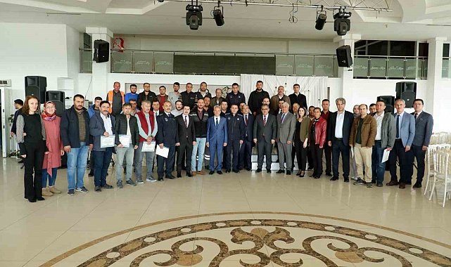 Başkan Akkaya belediye personeliyle bayramlaştı