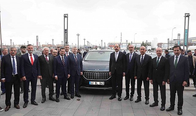 Başkan Altay ve milletvekilleri Aday Tanıtım Programına TOGG ile geldi