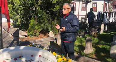 Başkan Büyükkılıç'tan Yazıcıoğlu ve Pakdil'in kabirlerine ziyaret