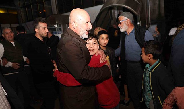 Başkan Çolakbayrakdar, ramazanın bereketini vatandaşlarla paylaşıyor