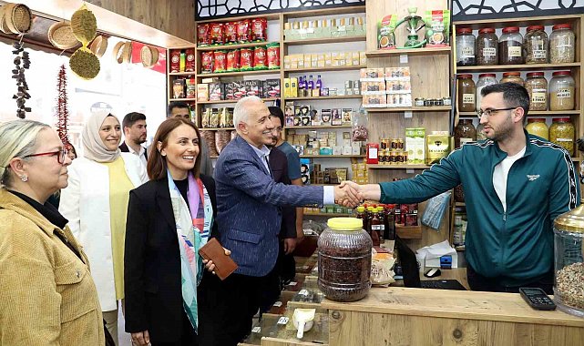 Başkan Gültak, çarşı esnafı ile buluştu