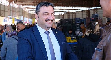 Başkan Şeker: "Türkiye'de sofralık kayısı deyince akla Mut gelir"