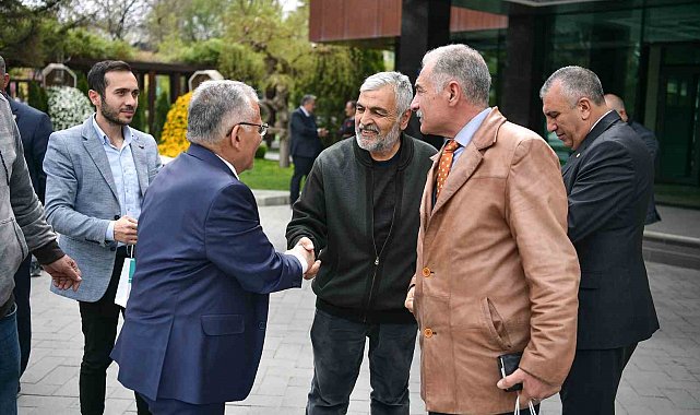 Bayram öncesi kolonyalar Başkan Büyükkılıç'tan
