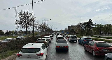 Bayramda park gezisi trafik çilesine dönüştü