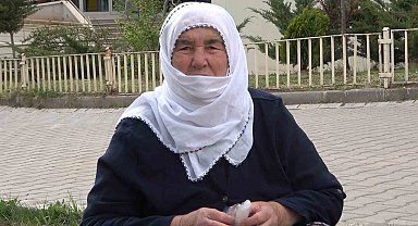 Bayramı buruk geçiren depremzede nine o günü anlattı: "Oğlum beni hükümete teslim et"