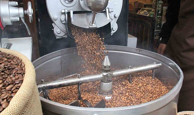 Bayramın vazgeçilmezi, pişirme yöntemiyle dünyaca meşhur Türk kahvesi