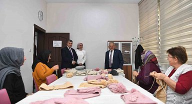 Büyükşehir'in "Çocuklarımıza iyilik örün" Kampanyası ile 4 bin yumak ip, iyiliğe dönüştü