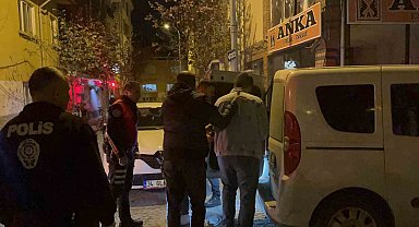 Cadde ortasında bıçaklı saldırıda Irak uyruklu 1 kişi yaralandı