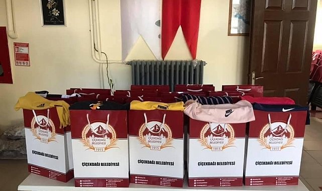 Çiçekdağı Belediyesi 'Hayır Evi' ile ihtiyaç sahipleri için köprü görevi görüyor