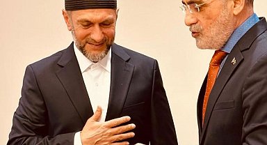 Cumhurbaşkanı Başdanışmanı Topçu, Kumuk Türkleri Vakfı Başkanı Gadjieviç ile bir araya geldi