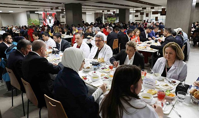 Cumhurbaşkanı Erdoğan: "42 bin 500 sağlık personeli alıyoruz"