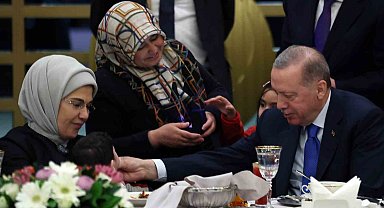 Cumhurbaşkanı Erdoğan: "Ramazan Bayramı'nda Gaziantep Nurdağı ve Kahramanmaraş Türkoğlu'nda ilk köy evlerinin teslimatını gerçekleştireceğiz"