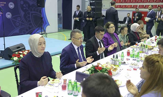 Cumhurbaşkanı Yardımcısı Oktay: "Mescid-i Aksa'nın kutsiyetine saldırılar kabul edilemez"