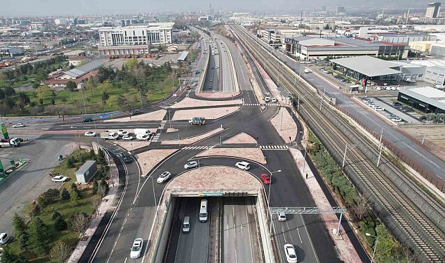Demir Yolu Caddesi'nde trafiği rahatlatacak düzenleme tamamlandı