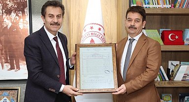 Demirağ'ın mezuniyet cetveline ulaştı