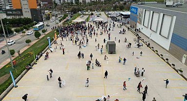 Depremzede çocuklar için 'Uçurtma Şenliği' düzenlendi