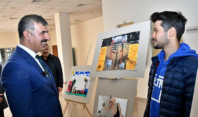 Depremzede gençlerin eserleri sanatseverlerle buluştu