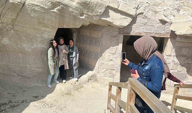 Depremzedeler Kapadokya'yı gezdi