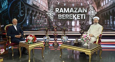 Diyanet İşleri Başkanı Erbaş: "Depremzedeler yuvalarına kavuşuncaya kadar yardımlarımız devam edecek"