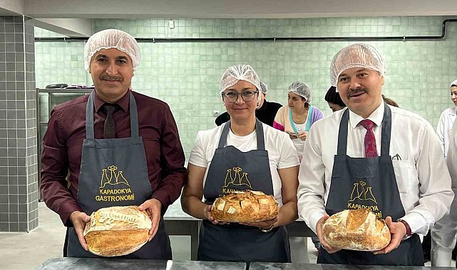 Dr. Öğr. Üyesi Banu Süzen uyardı: "Tam tahıllı undan üretilen ekmeği tüketin"