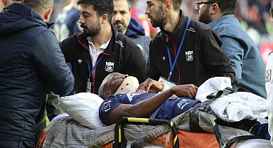 Enner Valencia, ambulansla hastaneye kaldırıldı