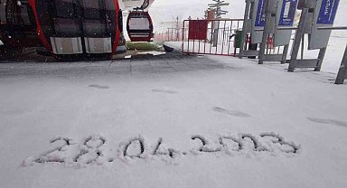 Erciyes'te kar sürprizi