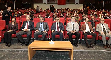 ERÜ'de 'Deprem Bölgesiyle Tek Yürek ERÜ' konulu söyleşi düzenlendi