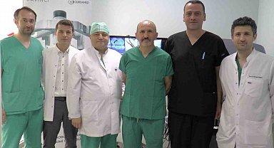 ERÜ'de cerrahlara 'Robotik Cerrahi Uygulamaları Simülasyon Eğitimi' veriliyor
