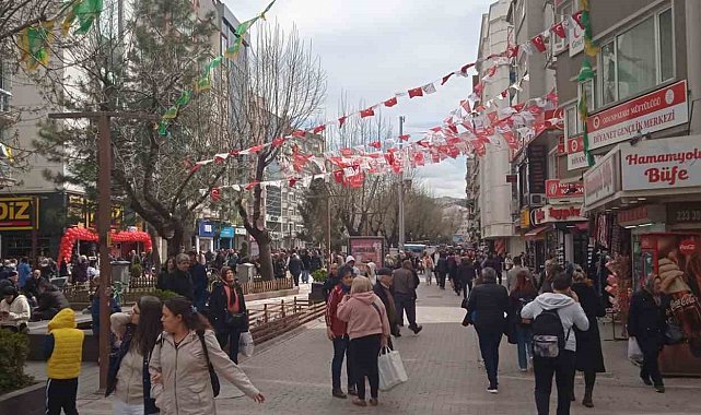 Eskişehir'de Ramazan alışverişi yoğunluğu sürüyor