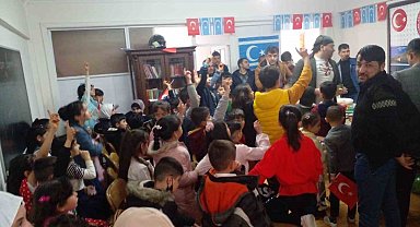 Eskişehir'de yaşayan Iraklı Türkmen çocukların Ramazan ve 23 Nisan Bayramı coşkusu