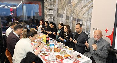 Geliri öğrenciler için iftar programı yaptılar