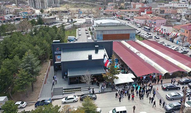 Halit Özkaya Kütüphanesi bir haftada 7 bin kişiyi ağırladı