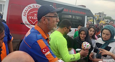 Hasan müdür gönülleri fethediyor