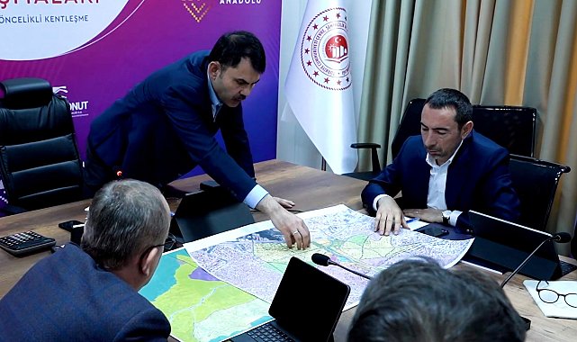 Hatay, Adıyaman, Malatya ve Kahramanmaraş'ın depremde zarar gören kent merkezleri ayağa kaldırılıyor
