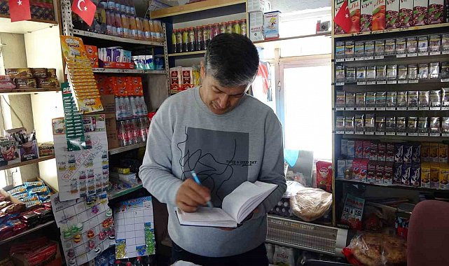 Hayırseverler bakkalın veresiye defterini sildi