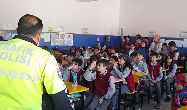 Hüyük'te öğrencilere trafik güvenliği eğitimi