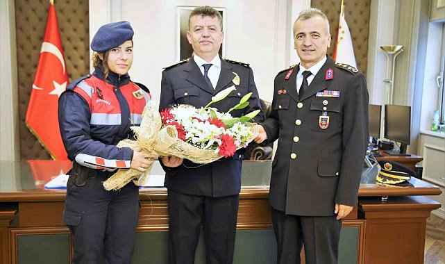 Jandarma personeli polislerin haftasını tebrik etti