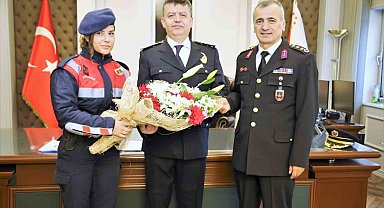 Jandarma personeli polislerin haftasını tebrik etti