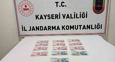 Jandarmadan kalpazan operasyonu: Sahte 2 bin 300 TL ele geçirildi